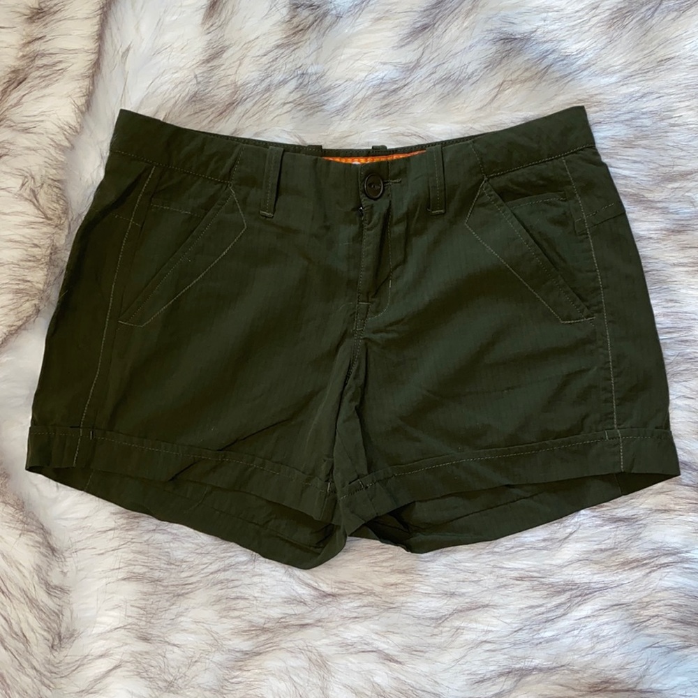 Army Green Köppen Shorts